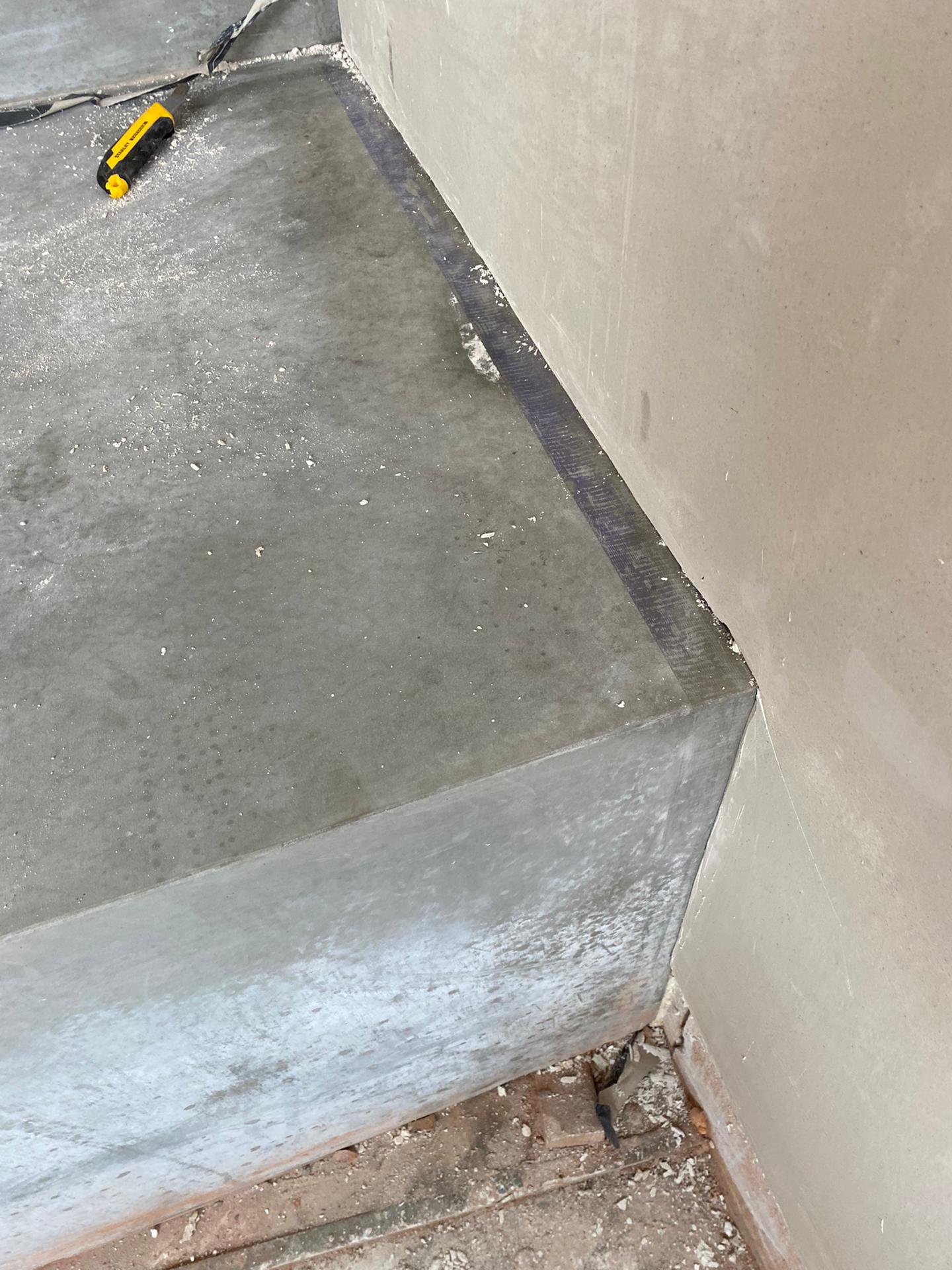 VRAAG van een klant: Plekken van tape op betontrap