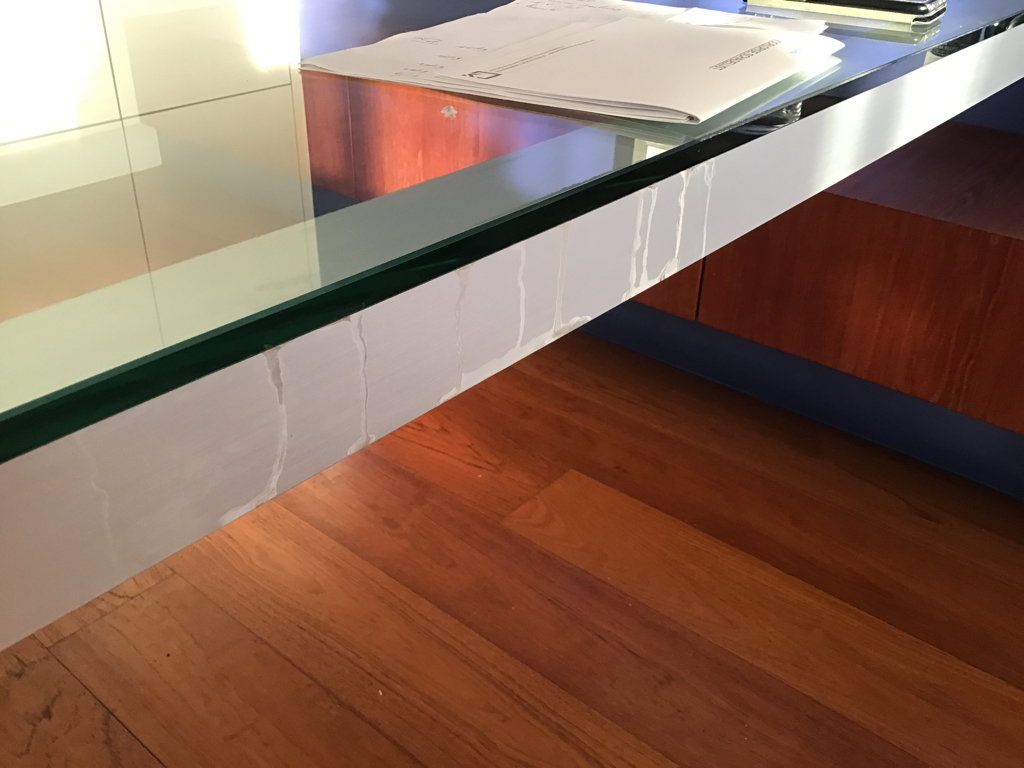 VRAAG van een klant: Kalksporen op metalen poot