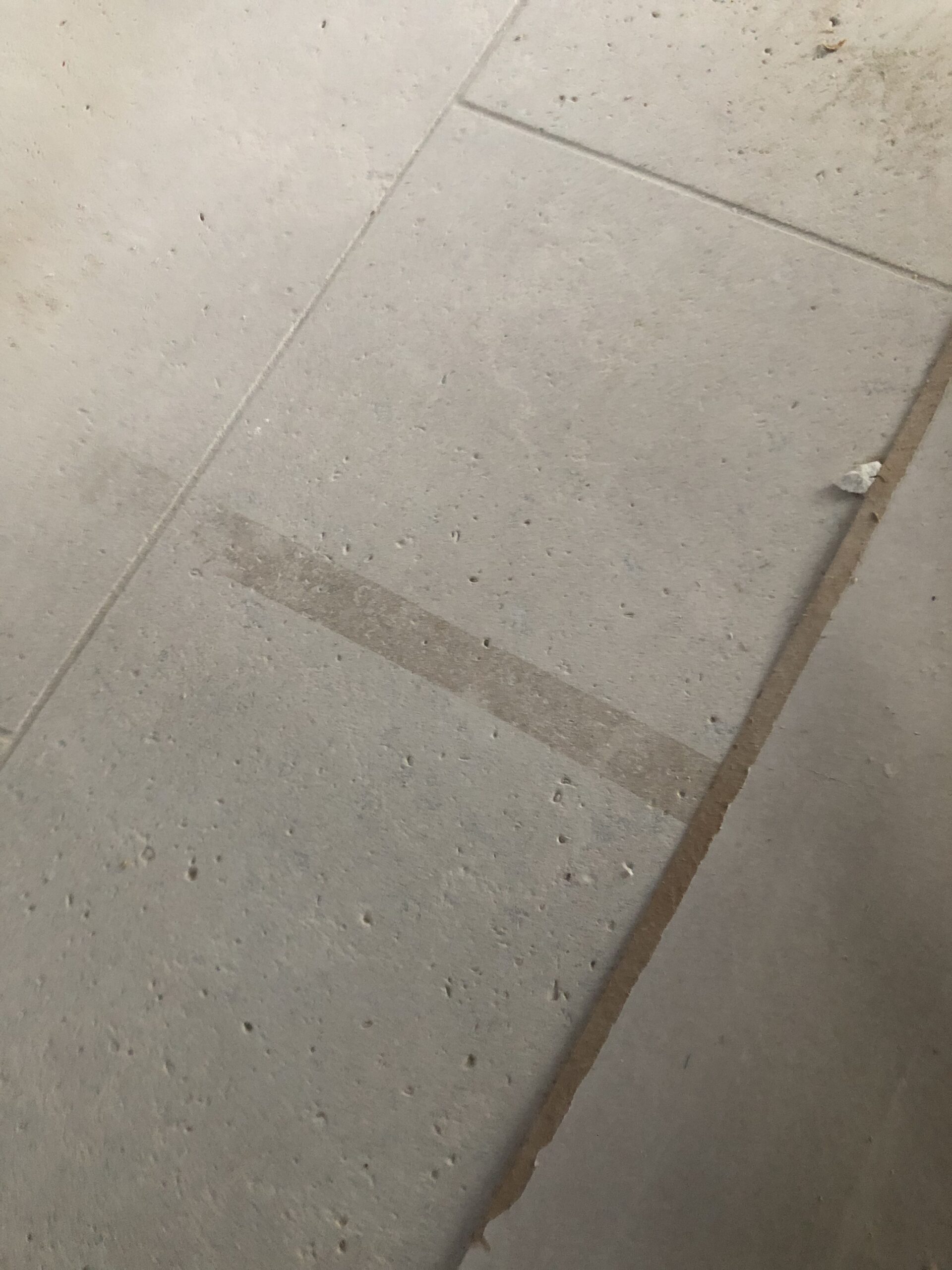 VRAAG van een klant: Lijm op natuursteen