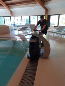 Chemifor_Transparante_AntiSlip_Zwembadvloer