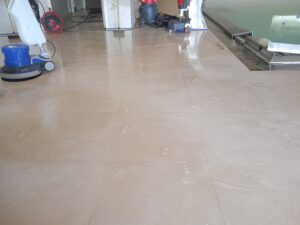 Chemifor_Transparante_AntiSlip_Hotel